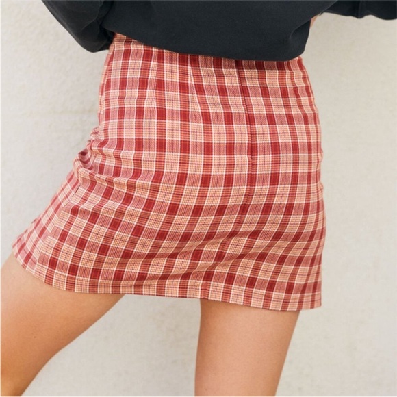 Brandy Melville John Galt Cara Plaid Mini Skirt Red - Picture 2 of 12